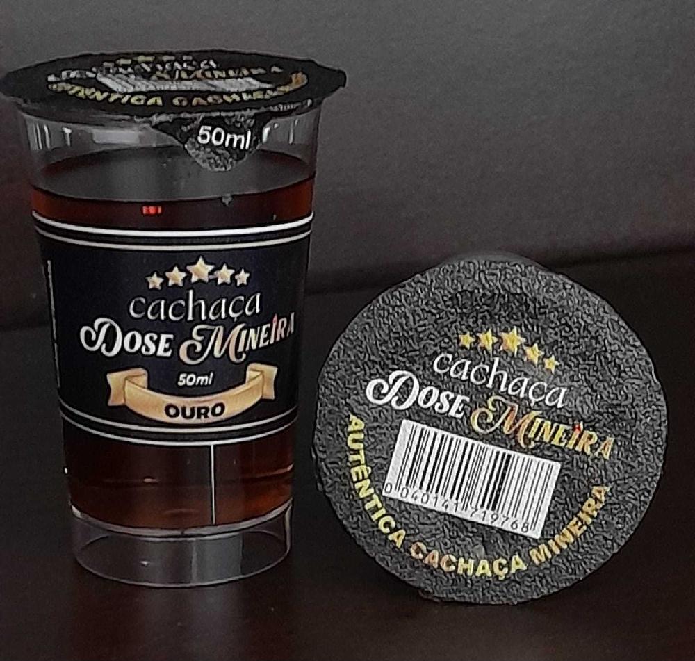 CACHACA-DOSE-MINEIRA-OURO-50ML-KIT-C-15-UN
