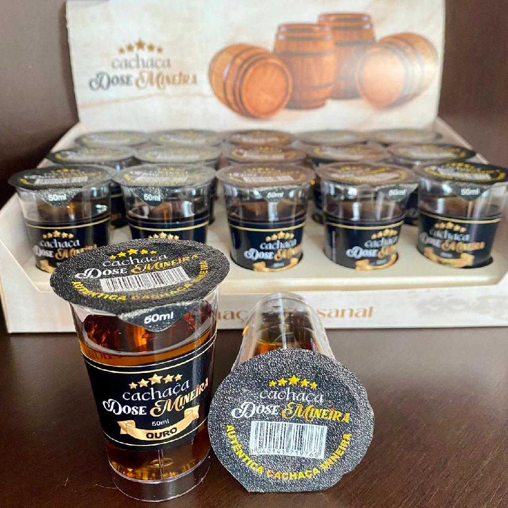 CACHACA-DOSE-MINEIRA-OURO-50ML-KIT-C-15-UN